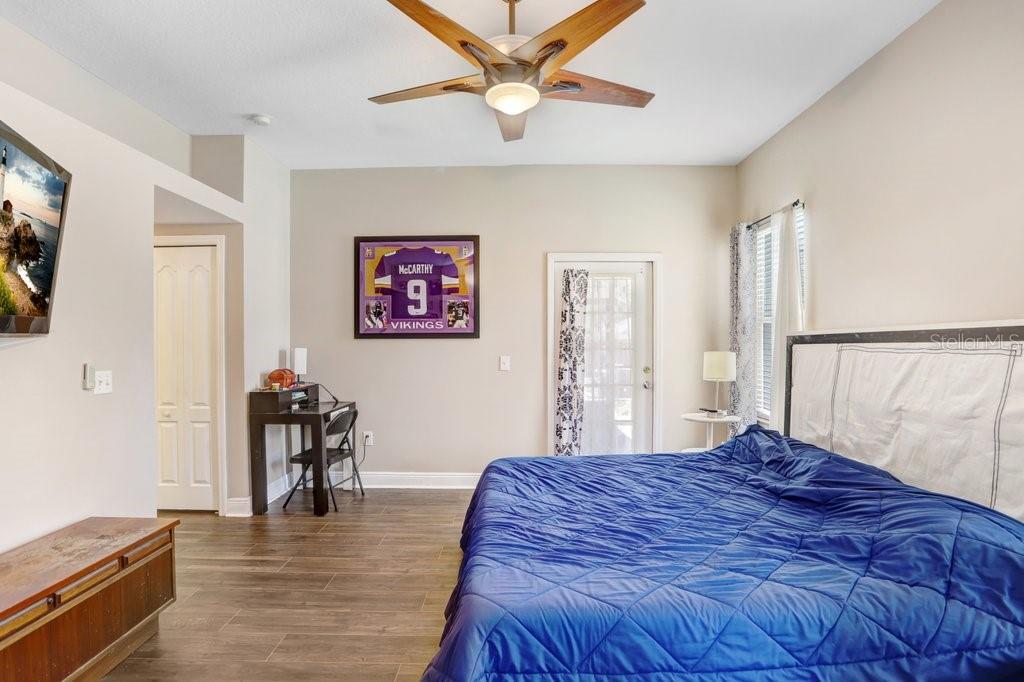 Image 16 of 41 For 6915 Monarch Park Drive