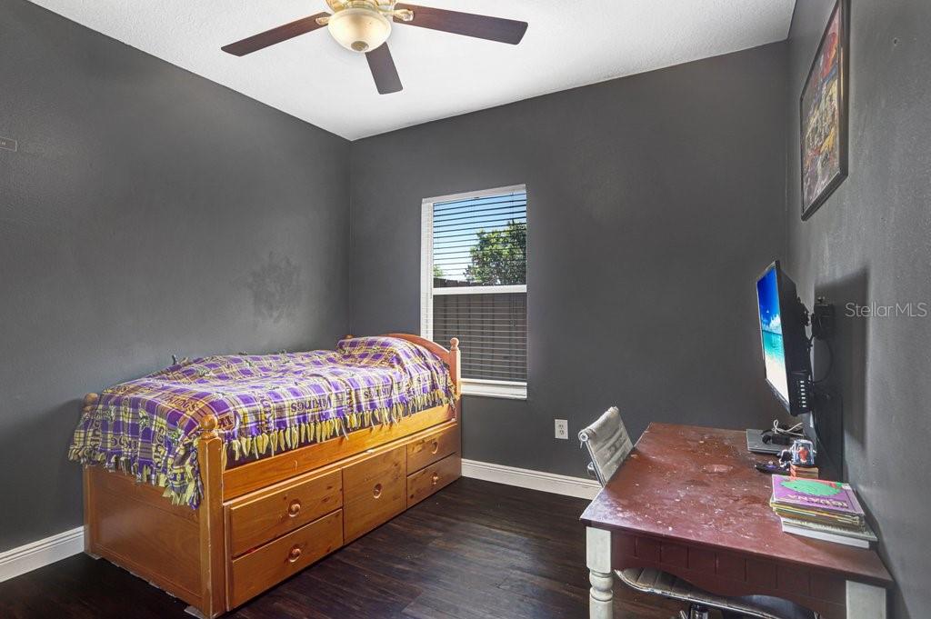 Image 19 of 41 For 6915 Monarch Park Drive