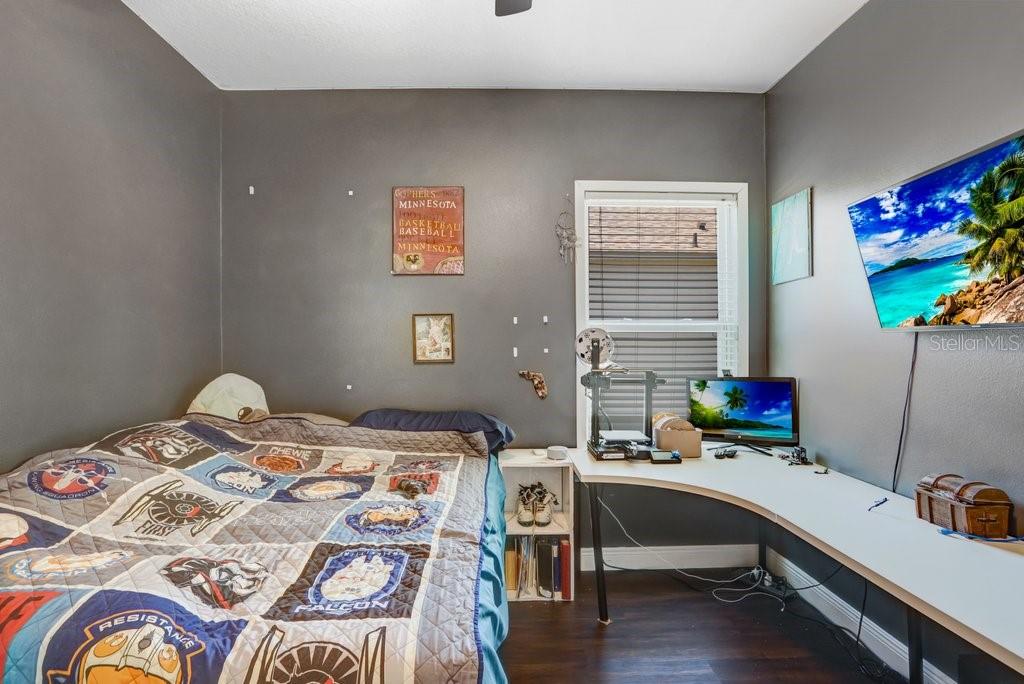 Image 21 of 41 For 6915 Monarch Park Drive