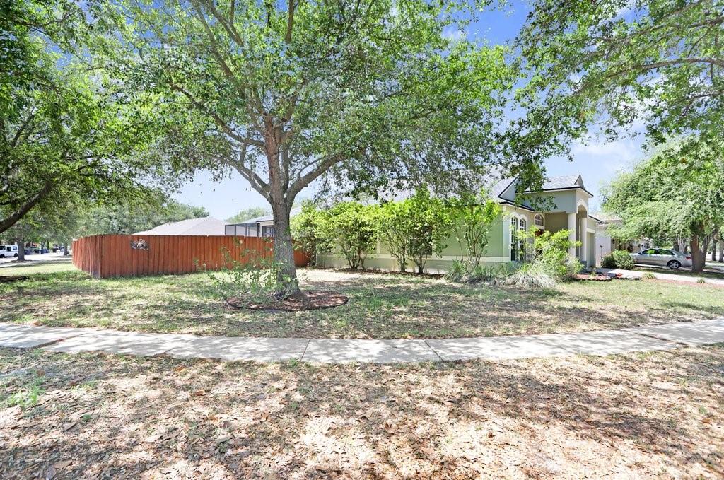 Image 29 of 41 For 6915 Monarch Park Drive