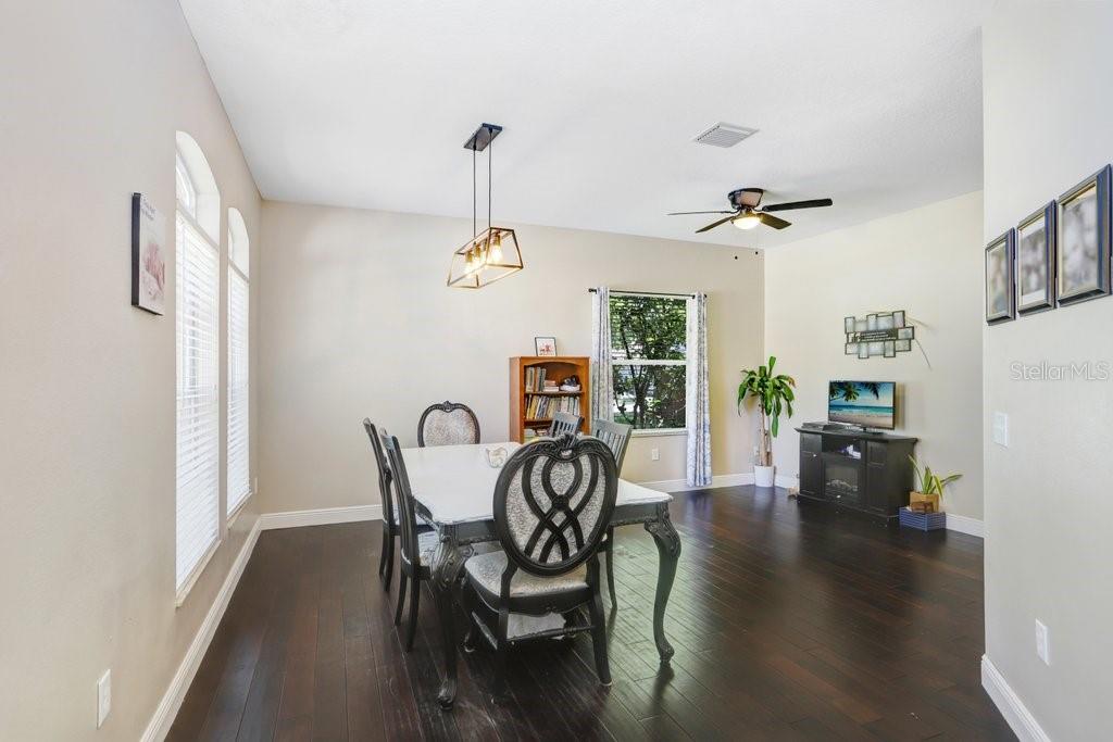 Image 6 of 41 For 6915 Monarch Park Drive