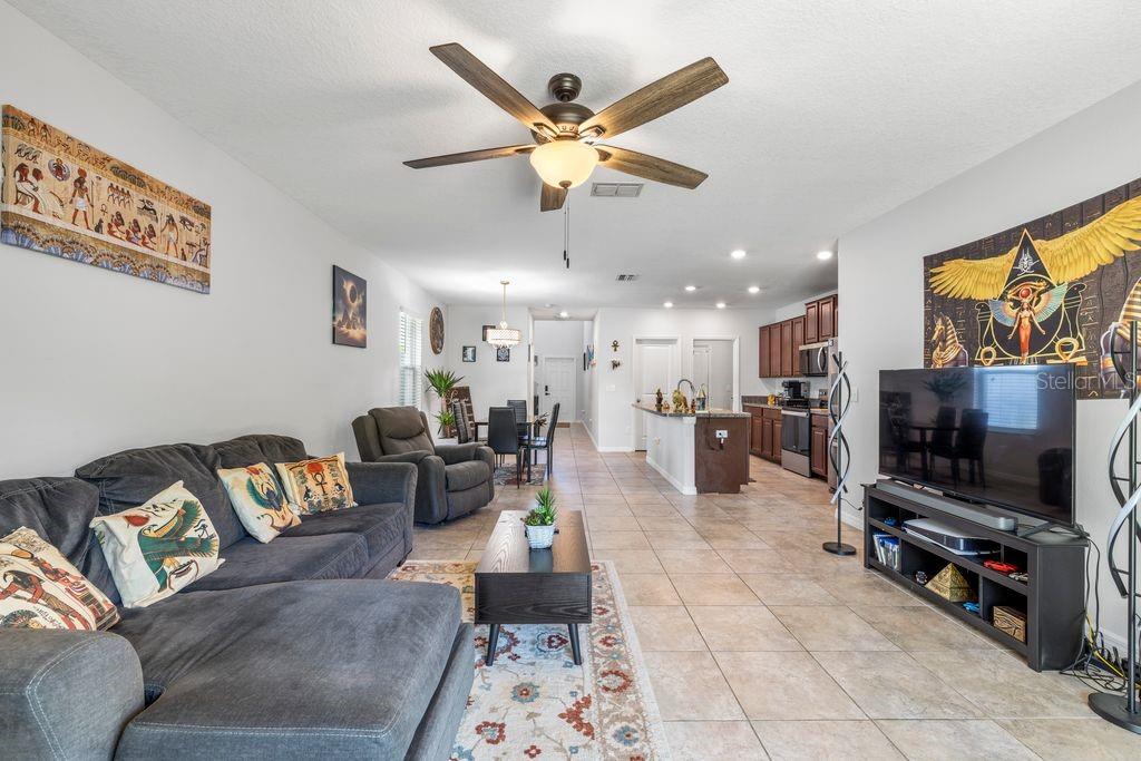 Image 17 of 44 For 3703 Globe Thistle Drive