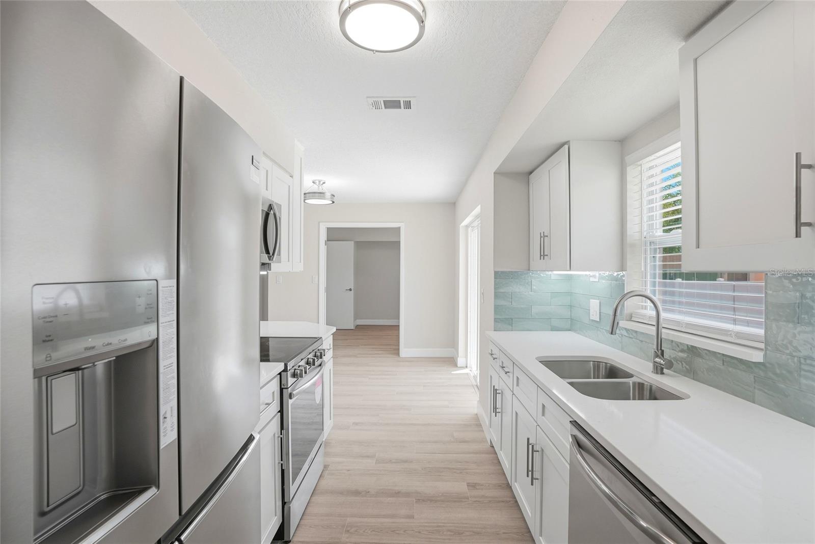 Image 13 of 39 For 1966 119th Street