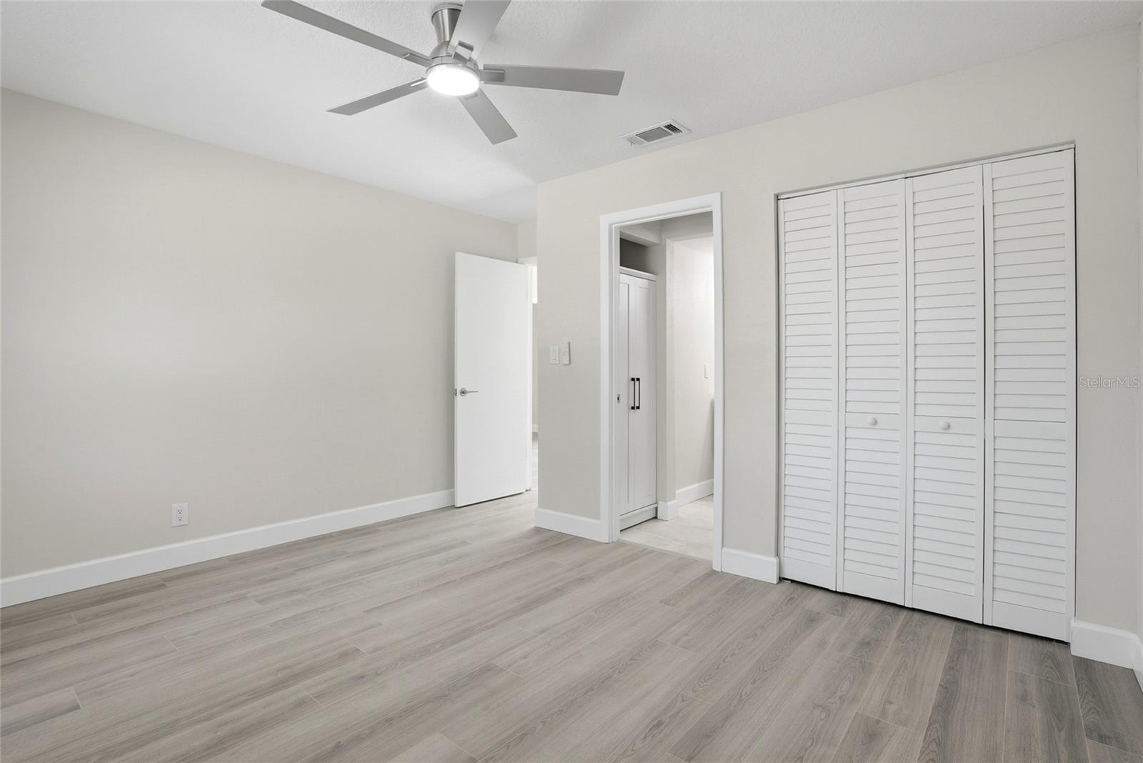 Image 16 of 39 For 1966 119th Street