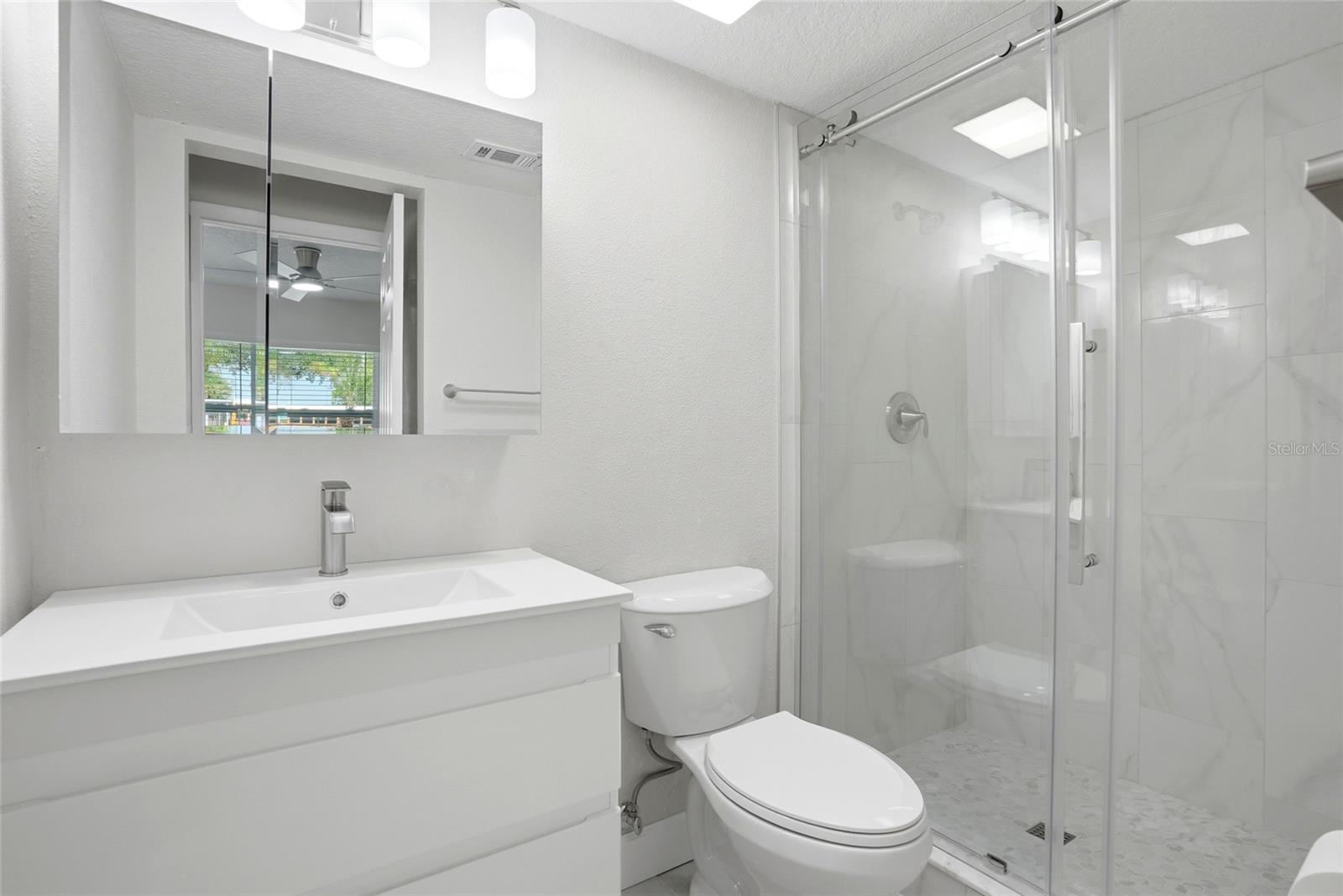 Image 17 of 39 For 1966 119th Street