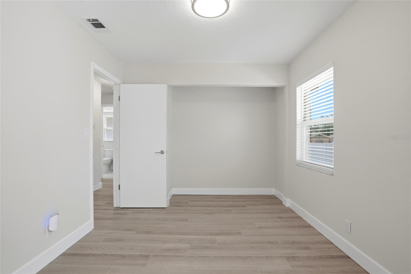 Image 19 of 39 For 1966 119th Street