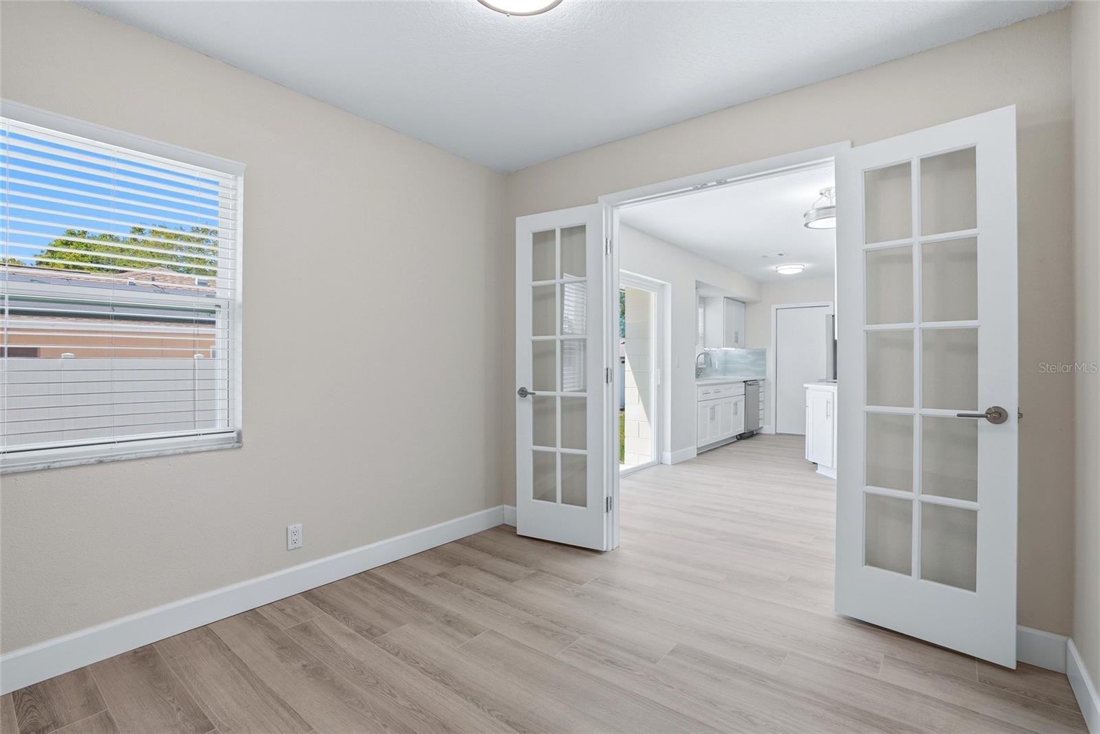 Image 21 of 39 For 1966 119th Street