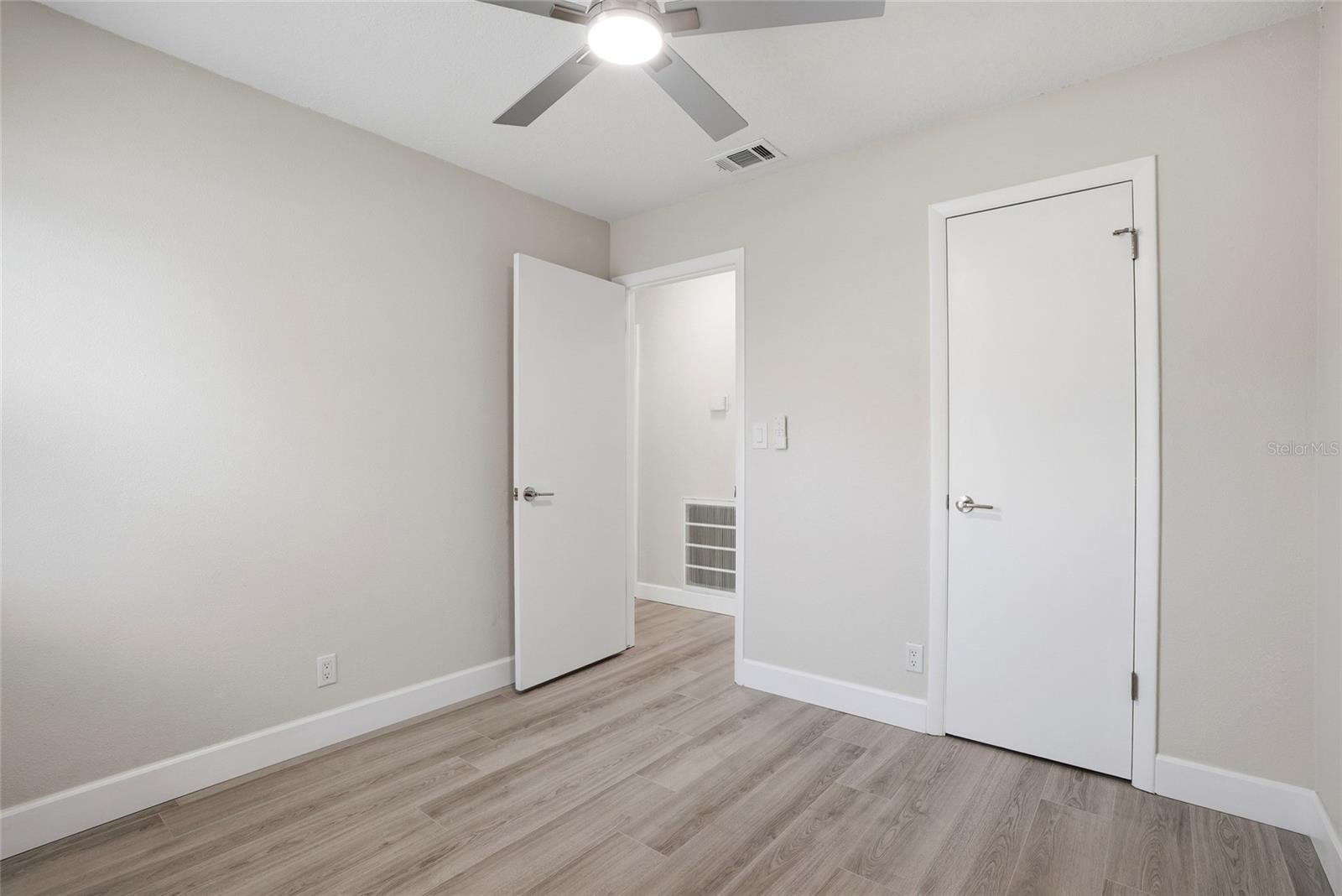 Image 26 of 39 For 1966 119th Street