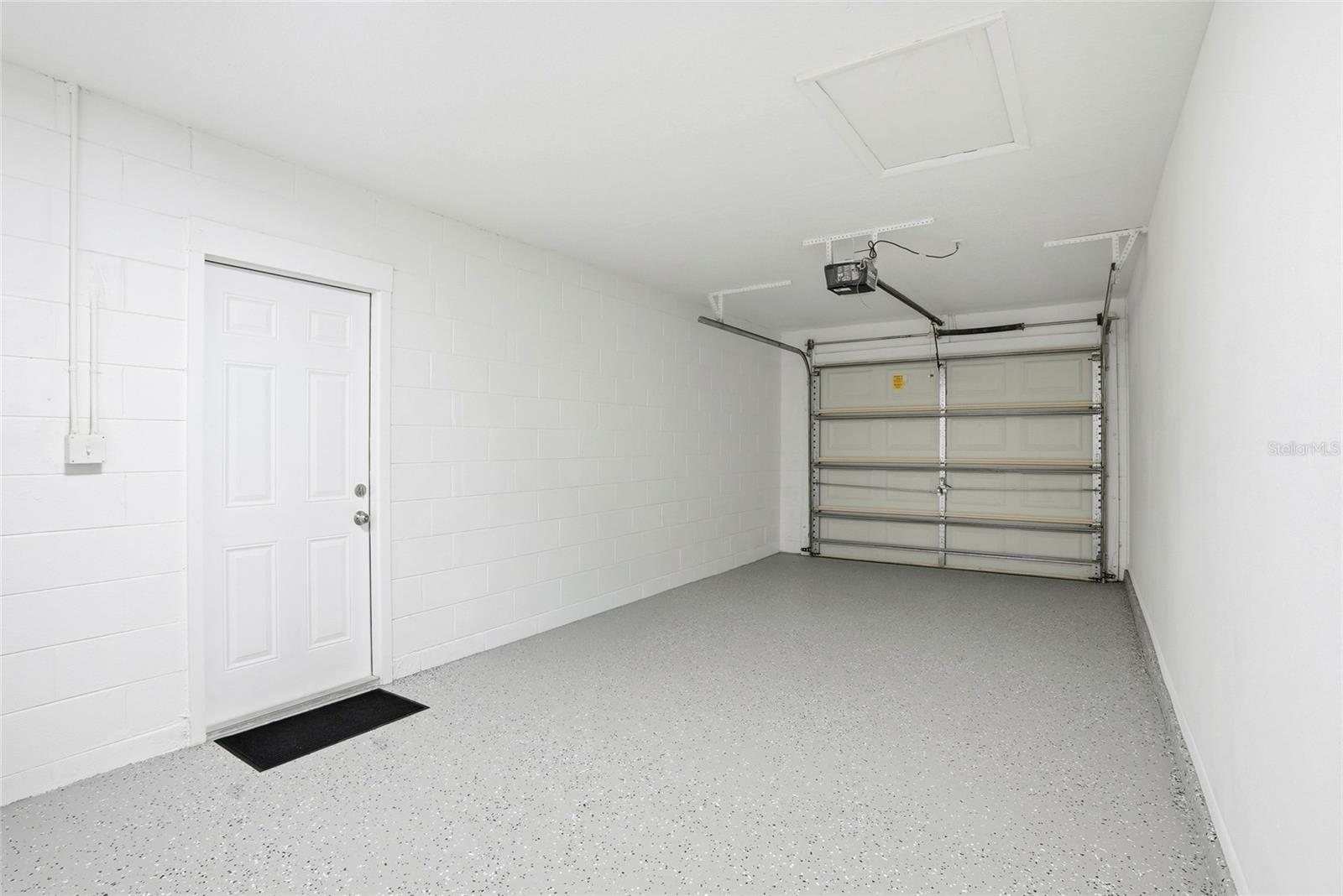 Image 27 of 39 For 1966 119th Street