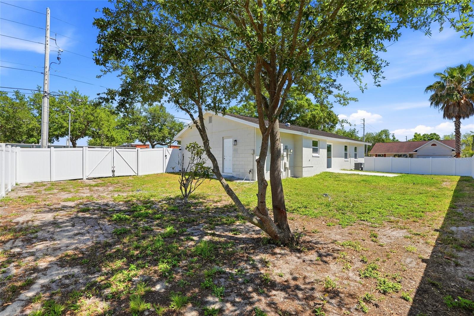 Image 29 of 39 For 1966 119th Street