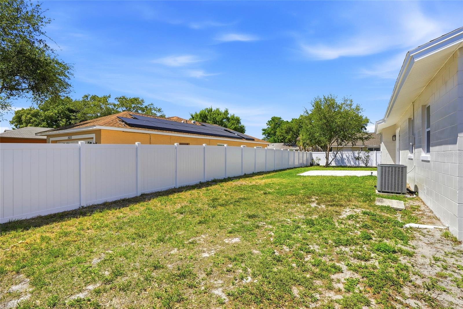 Image 32 of 39 For 1966 119th Street