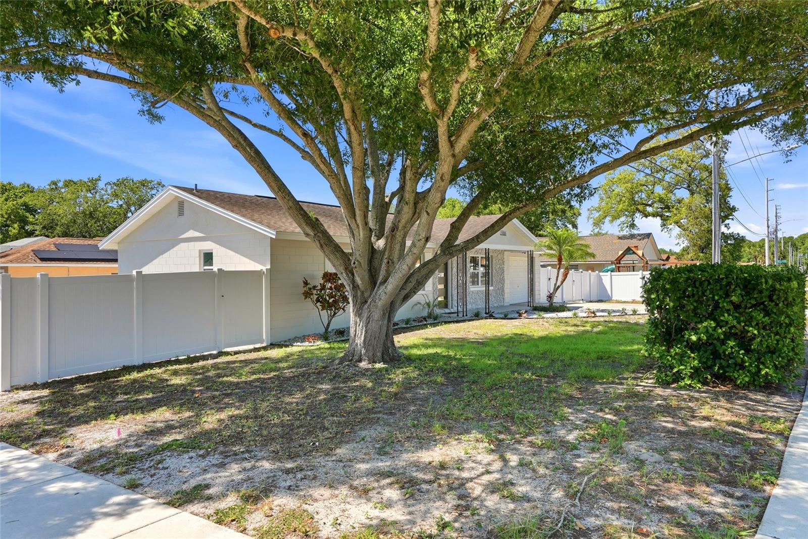 Image 34 of 39 For 1966 119th Street