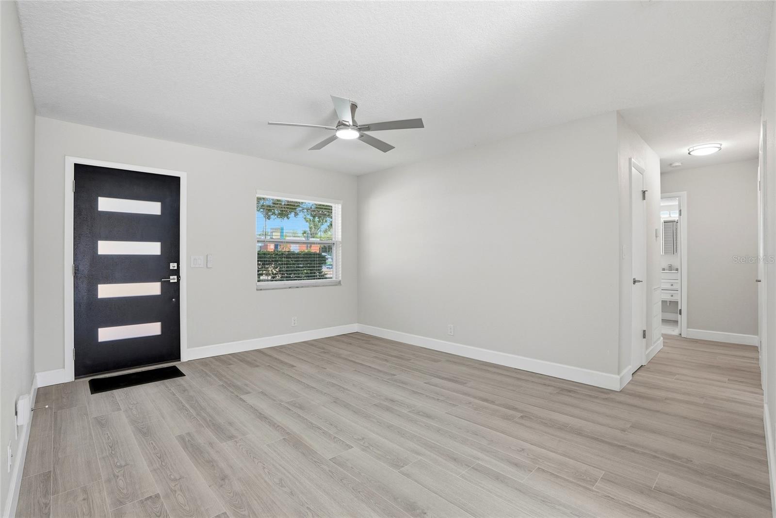 Image 7 of 39 For 1966 119th Street