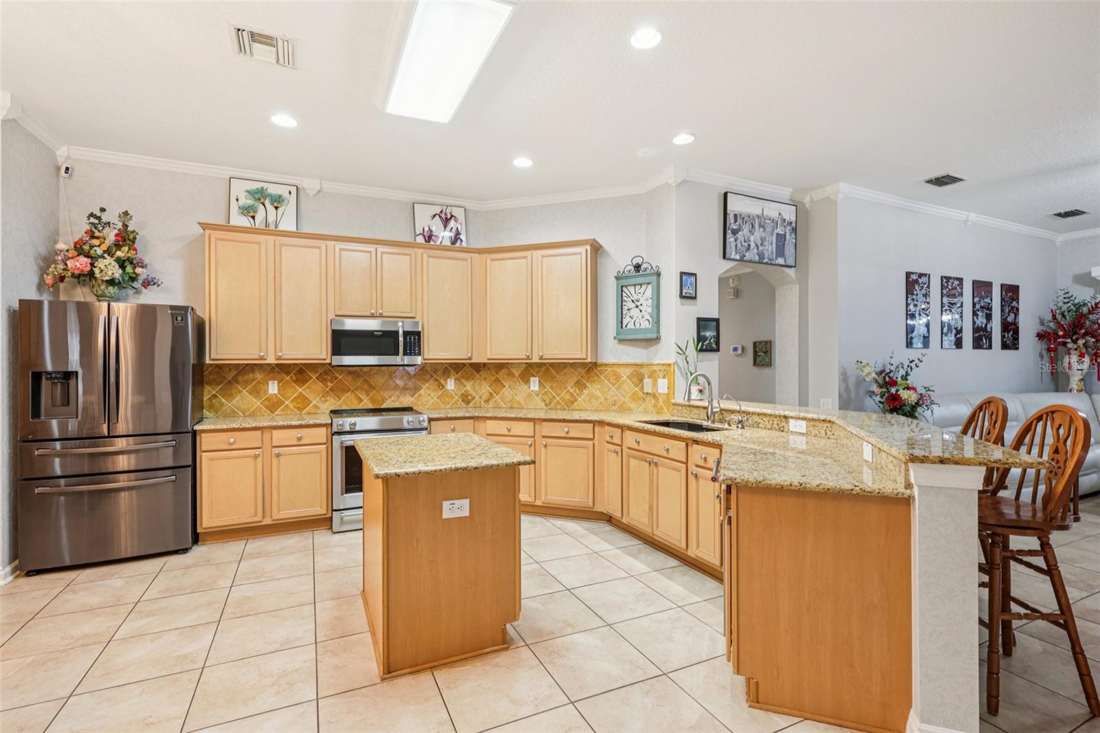 Image 12 of 56 For 1901 Heartland Circle