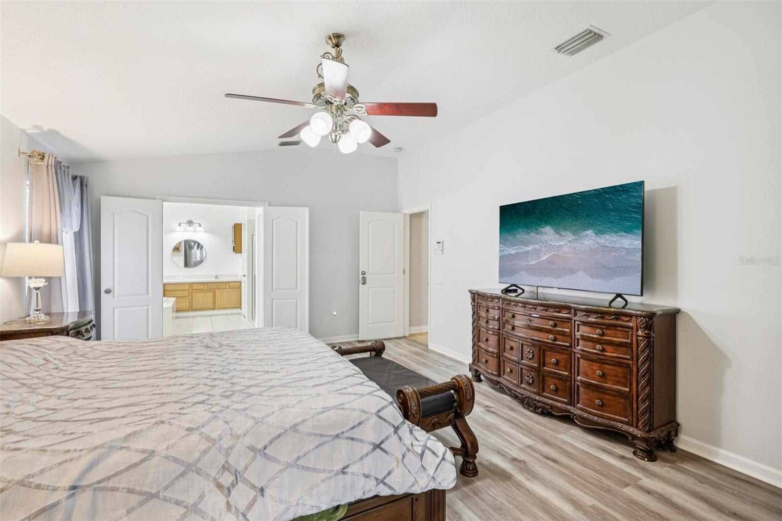 Image 20 of 56 For 1901 Heartland Circle