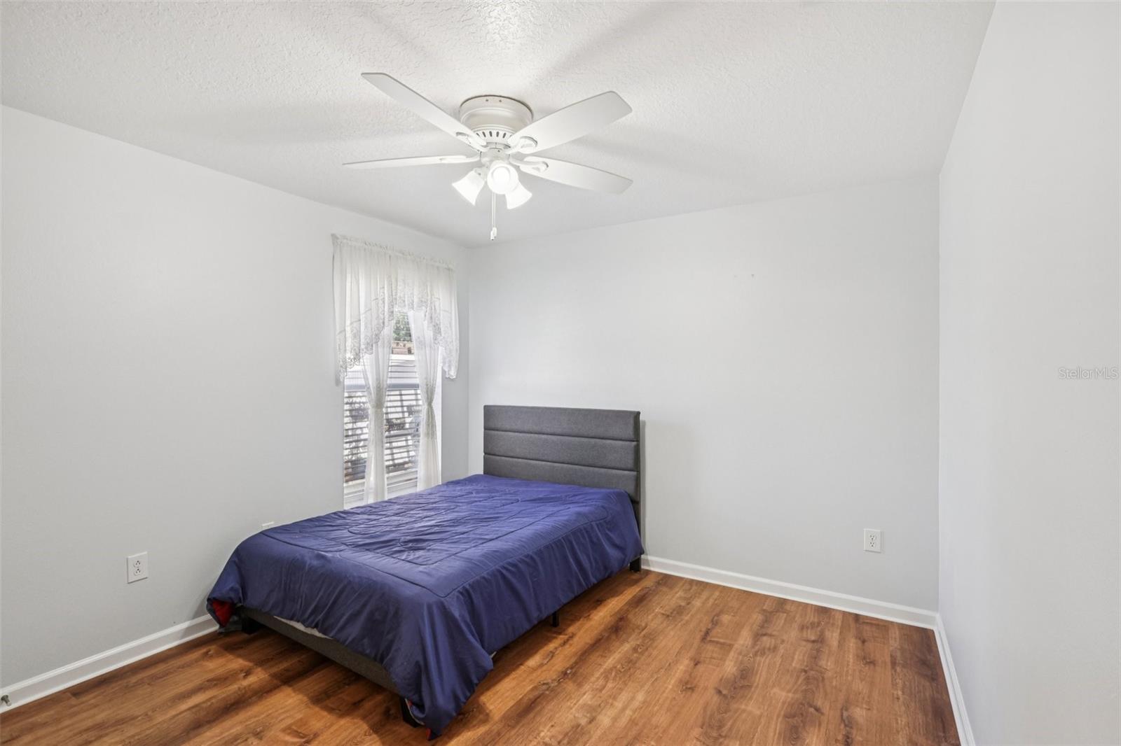 Image 24 of 56 For 1901 Heartland Circle