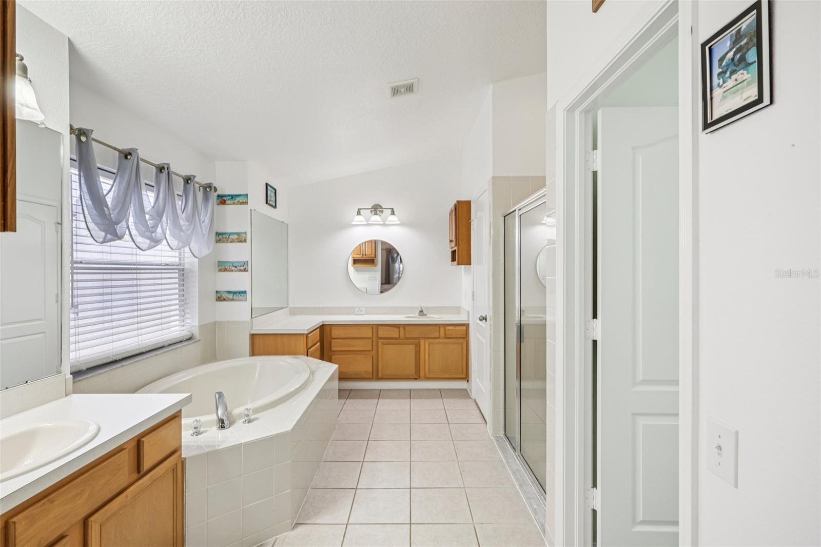 Image 28 of 56 For 1901 Heartland Circle