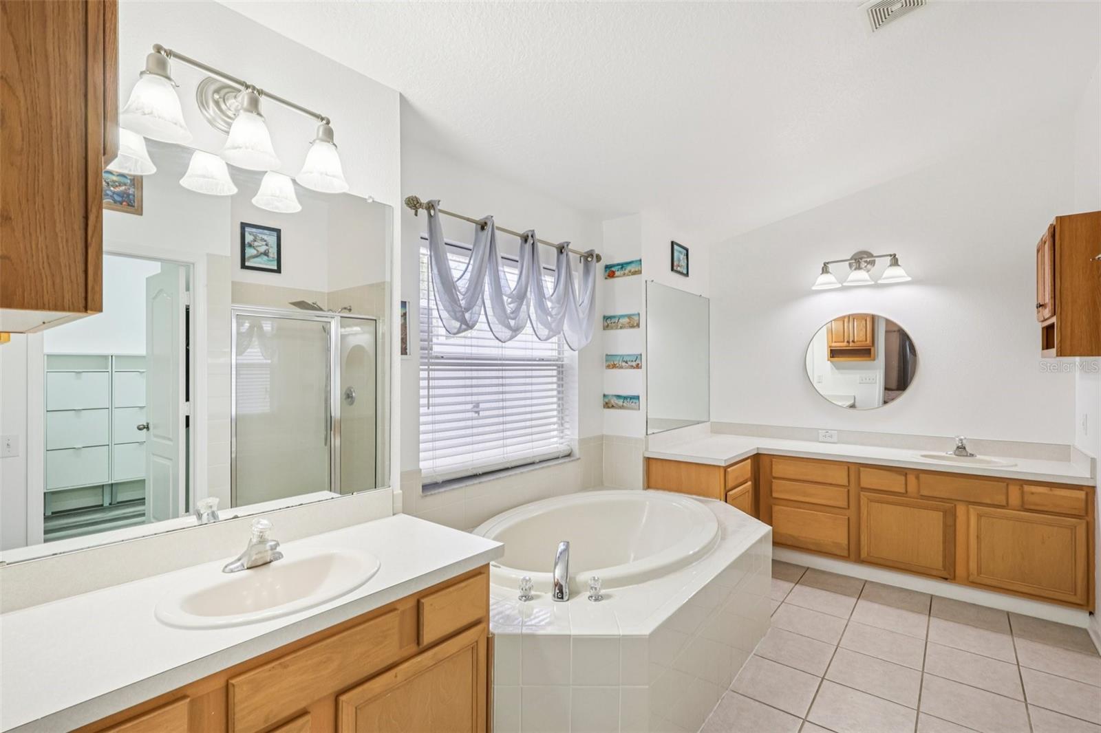 Image 29 of 56 For 1901 Heartland Circle