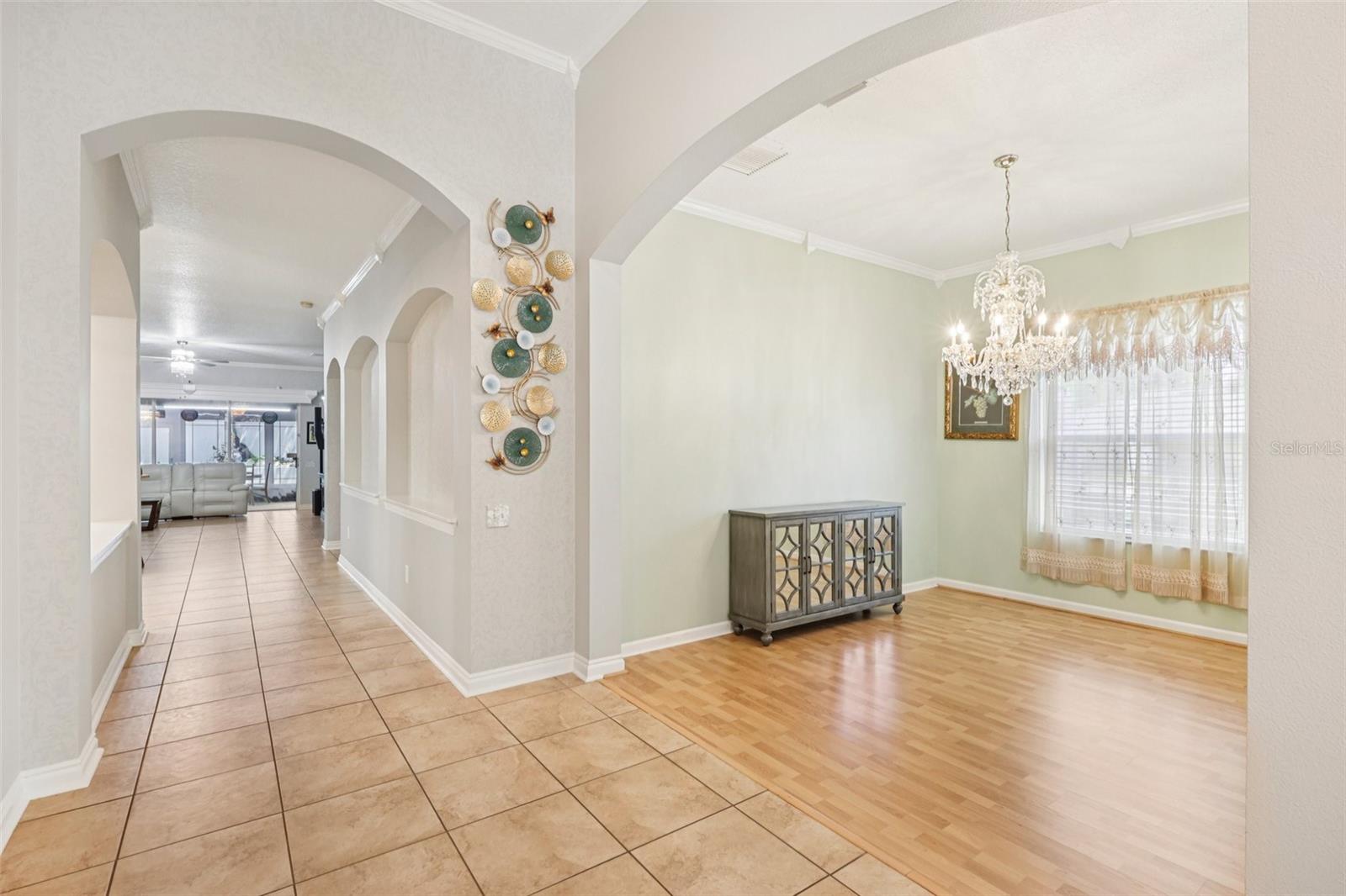 Image 4 of 56 For 1901 Heartland Circle