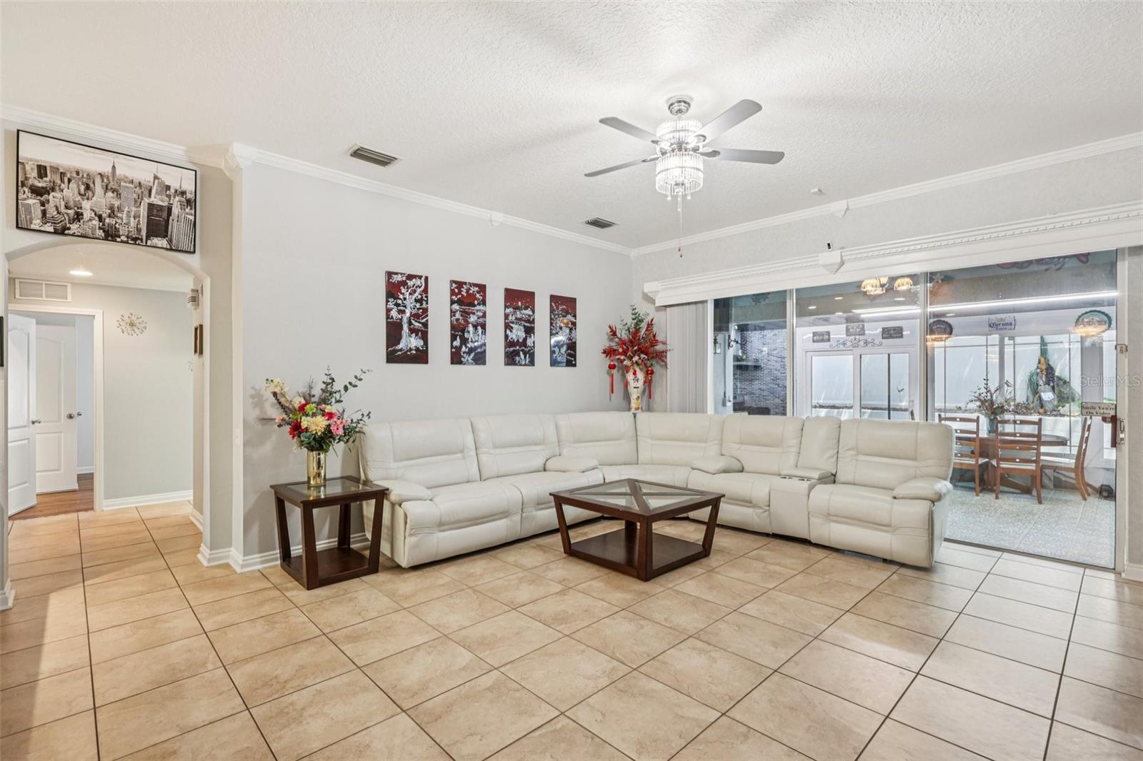 Image 9 of 56 For 1901 Heartland Circle