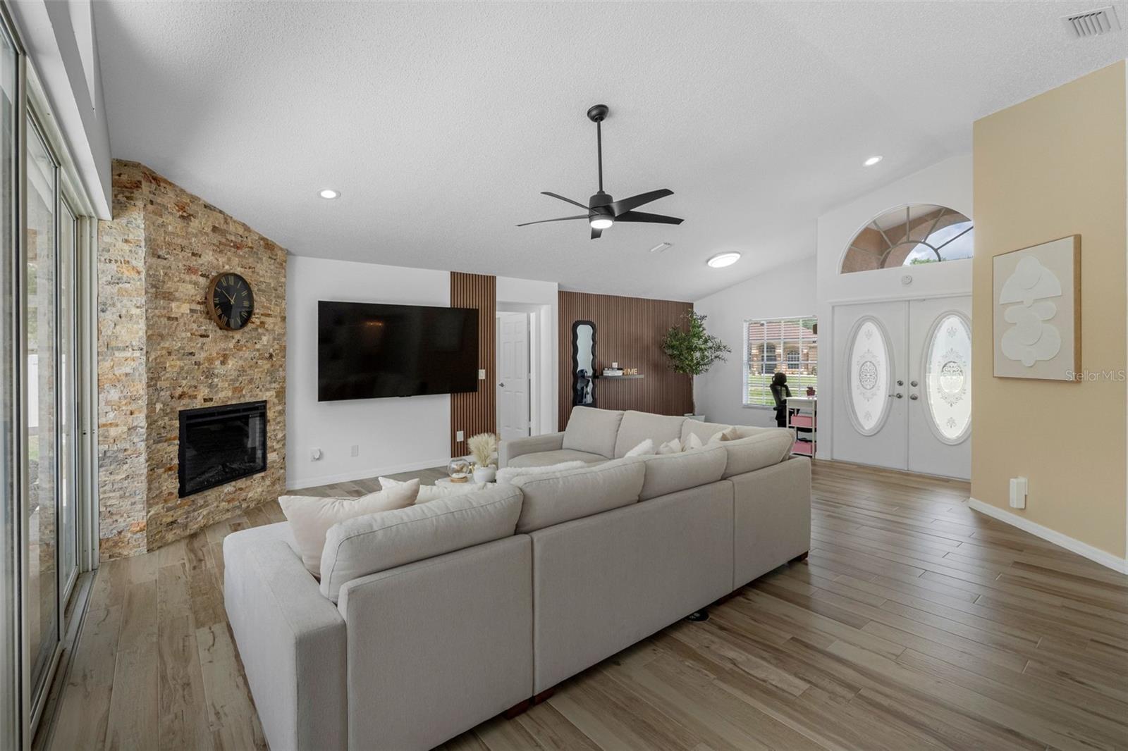 Image 52 of 57 For 12270 Padron Boulevard