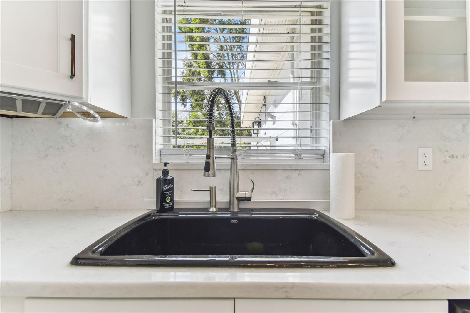 Image 11 of 66 For 4814 Highland Avenue
