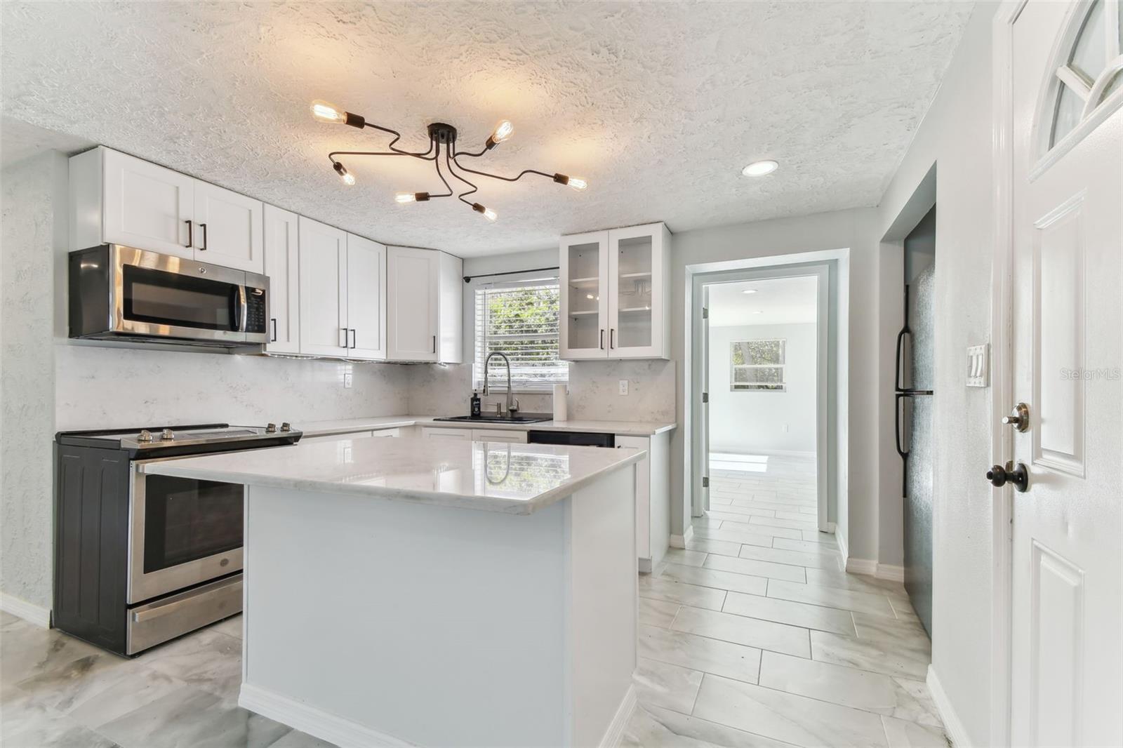 Image 12 of 66 For 4814 Highland Avenue