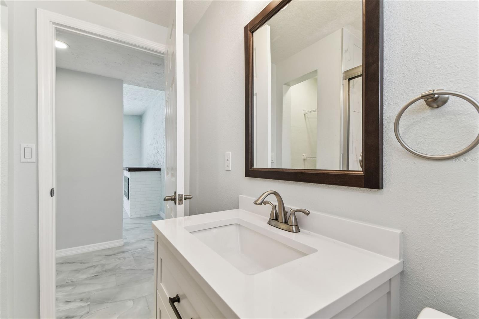 Image 19 of 66 For 4814 Highland Avenue