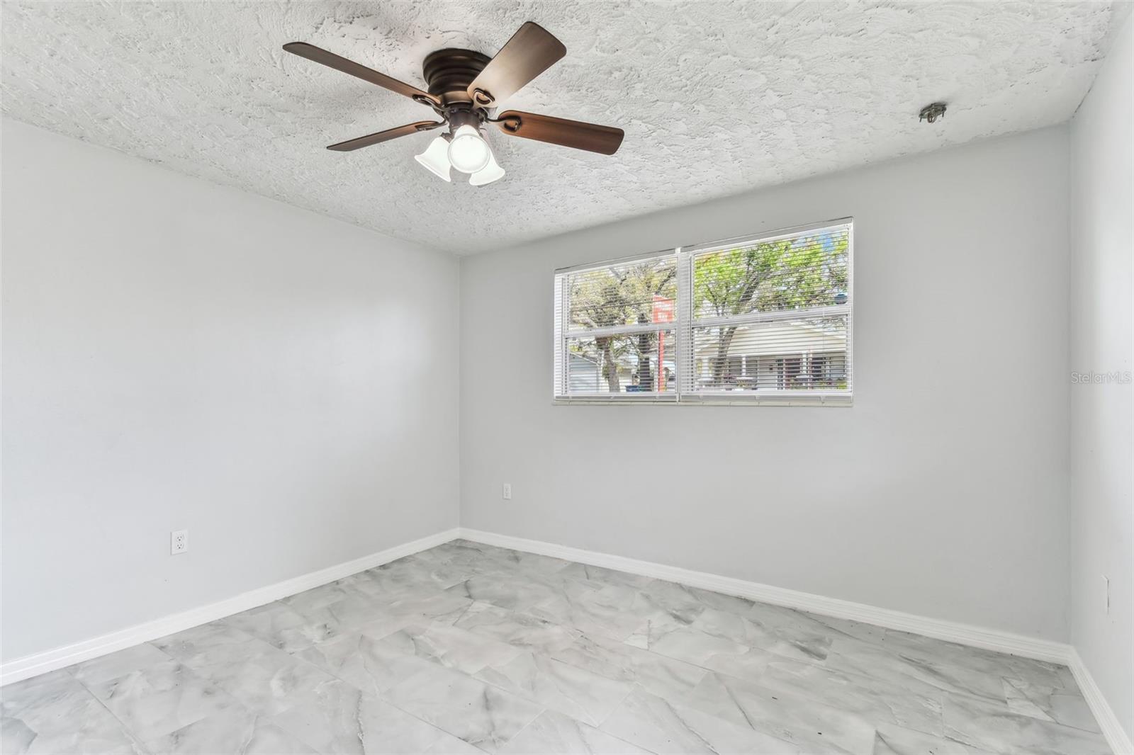 Image 22 of 66 For 4814 Highland Avenue