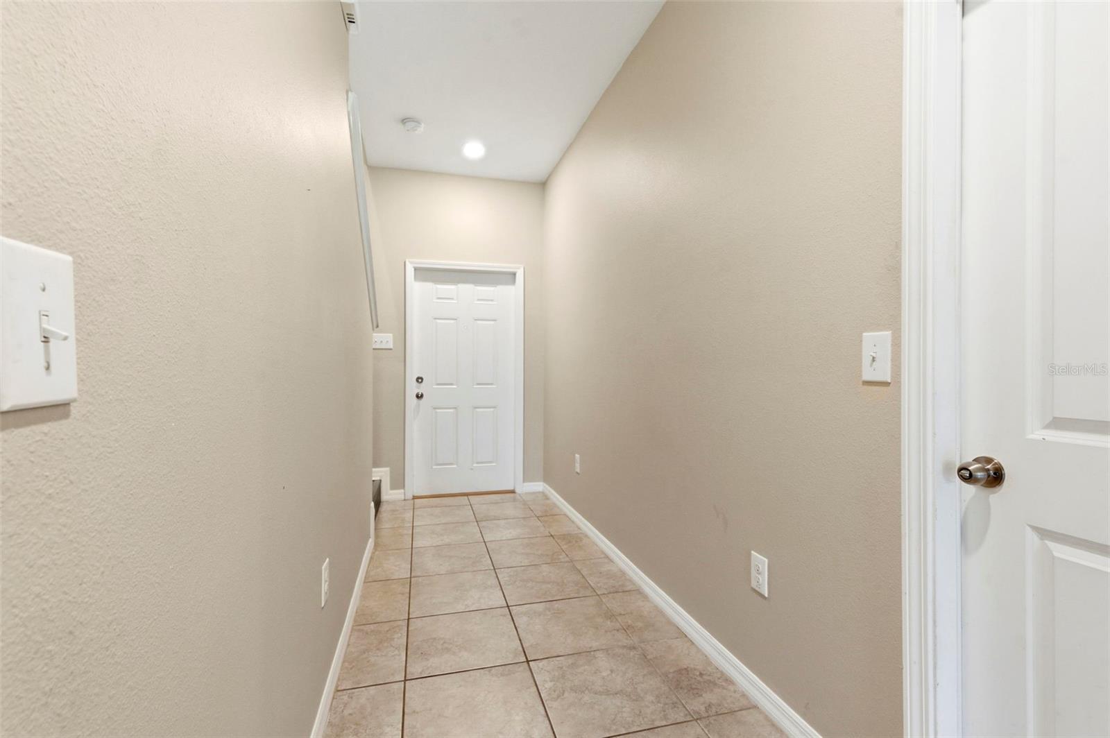 Image 11 of 65 For 16948 Storyline Dr