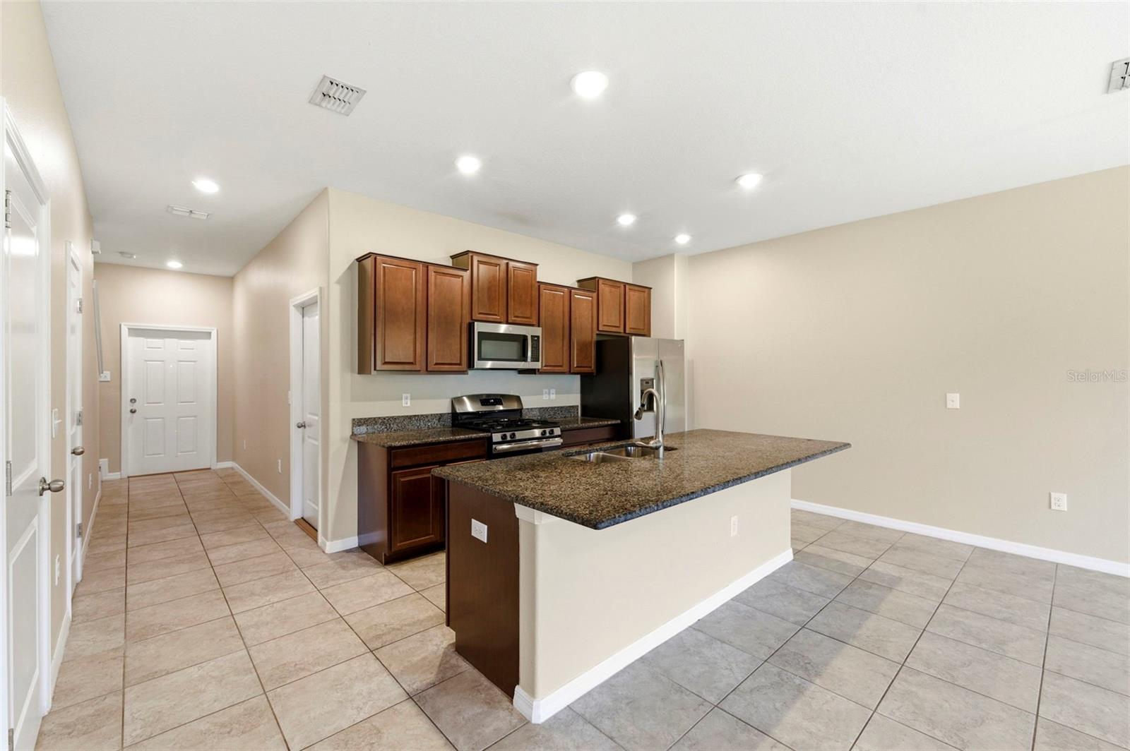 Image 16 of 65 For 16948 Storyline Dr