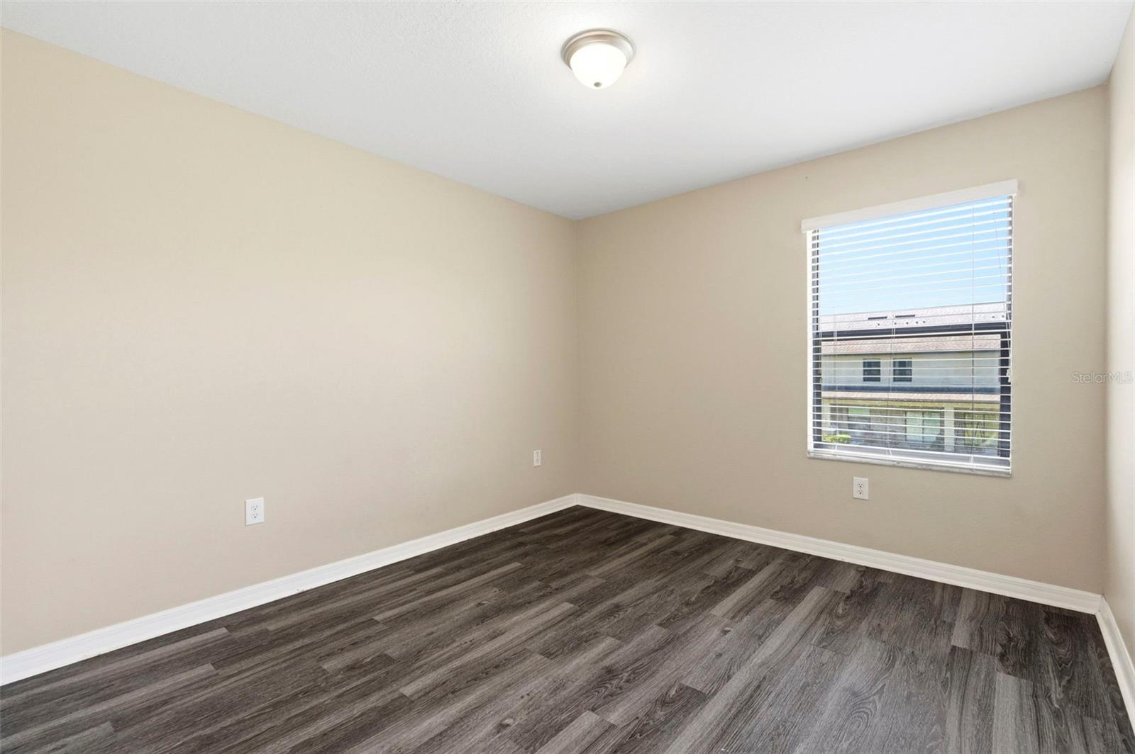 Image 35 of 65 For 16948 Storyline Dr