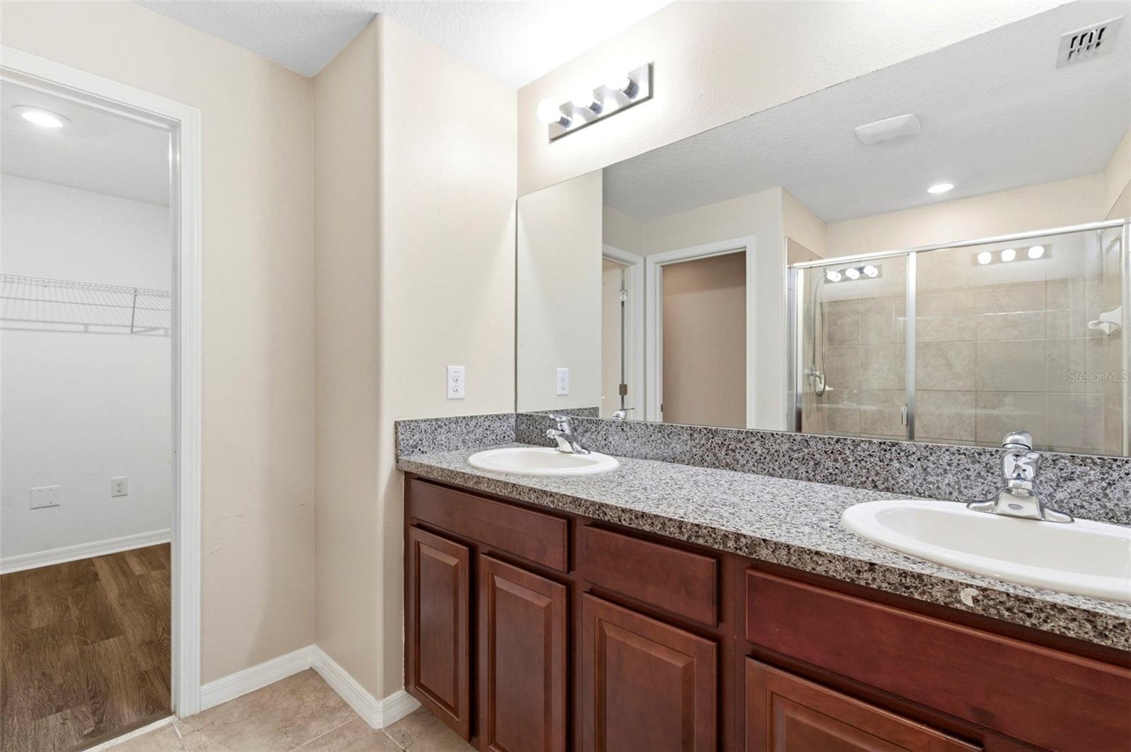 Image 42 of 65 For 16948 Storyline Dr