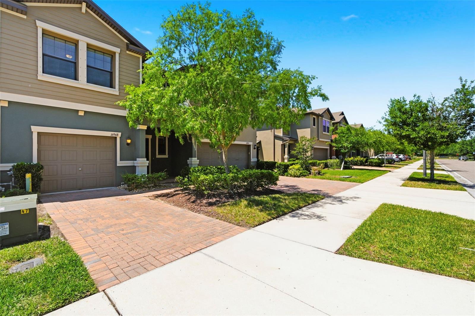 Image 7 of 65 For 16948 Storyline Dr