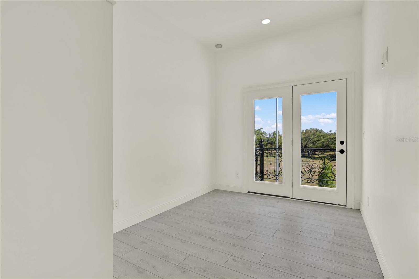 Image 13 of 23 For 2816 Corrine Street 1