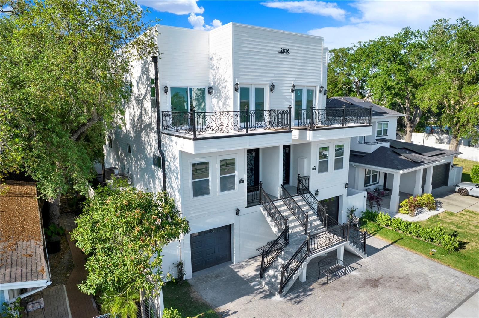 Image 3 of 23 For 2816 Corrine Street 1