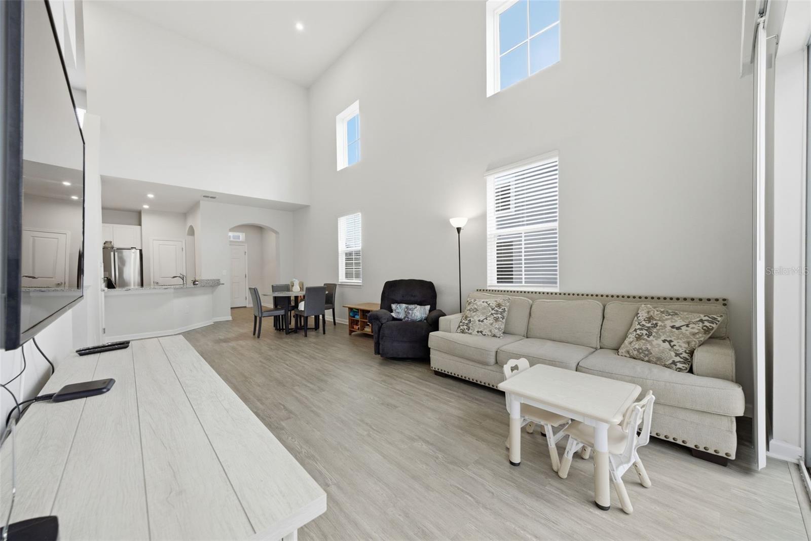 Image 11 of 35 For 2130 Laceflower Drive