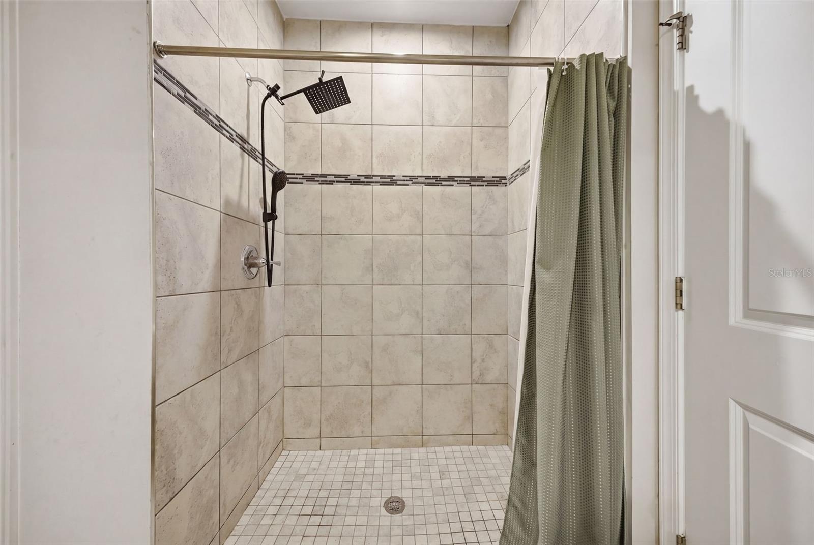 Image 16 of 35 For 2130 Laceflower Drive