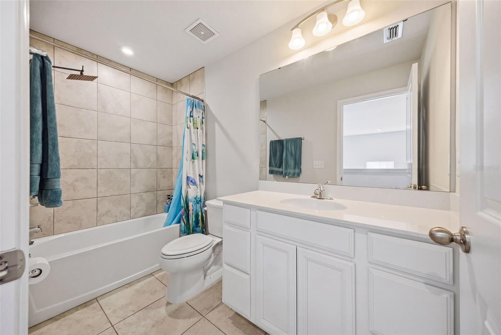 Image 23 of 35 For 2130 Laceflower Drive