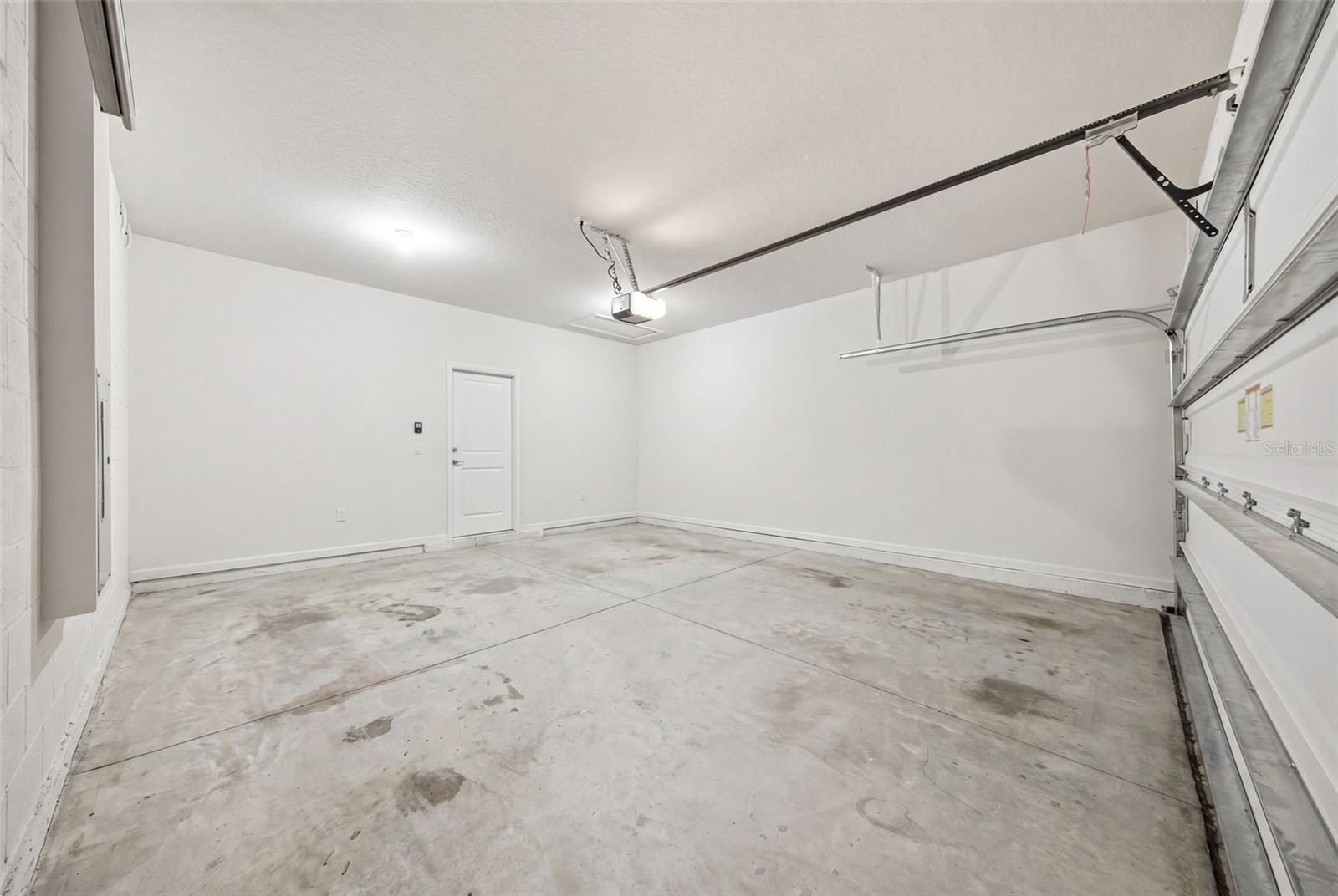 Image 27 of 35 For 2130 Laceflower Drive