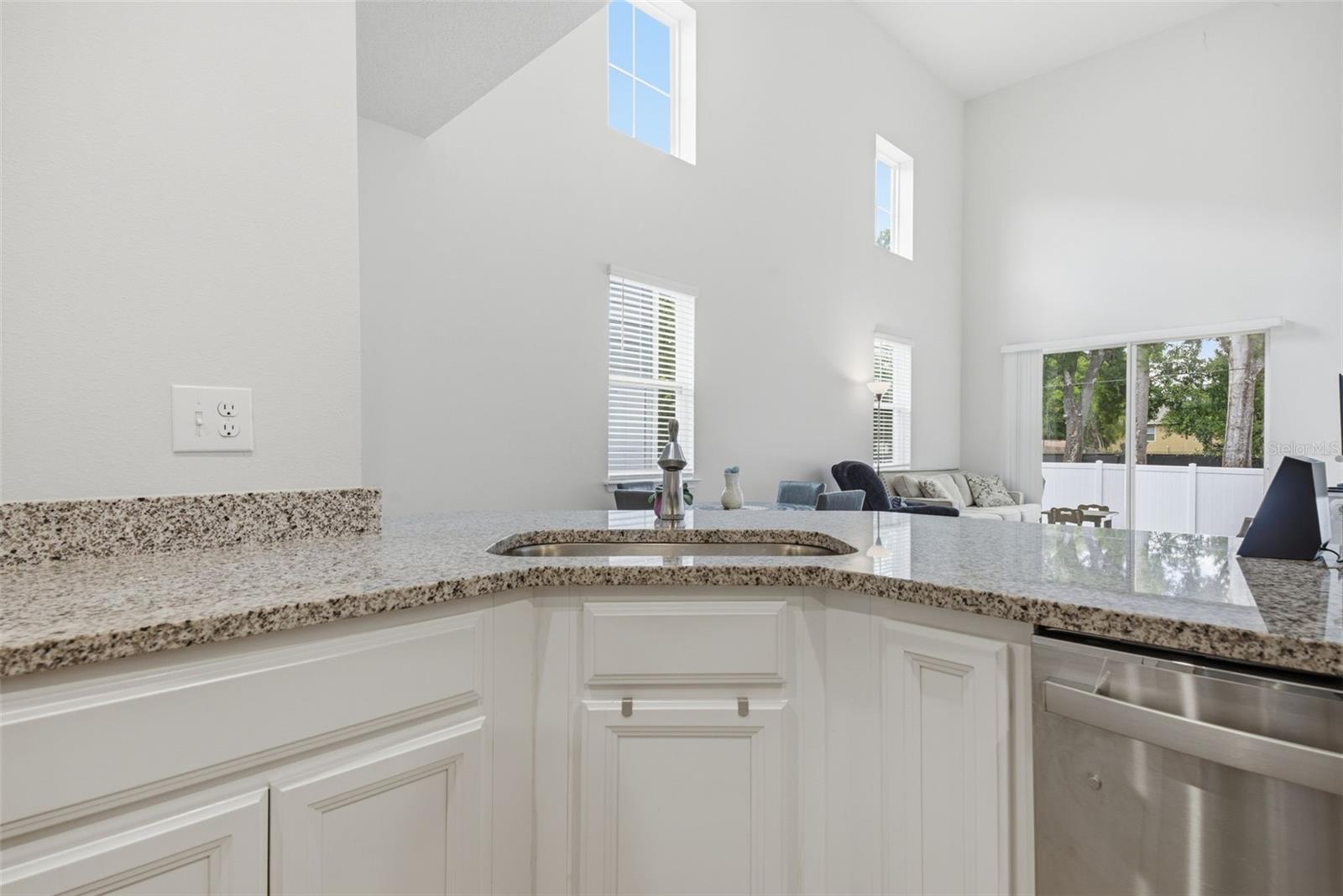 Image 5 of 35 For 2130 Laceflower Drive