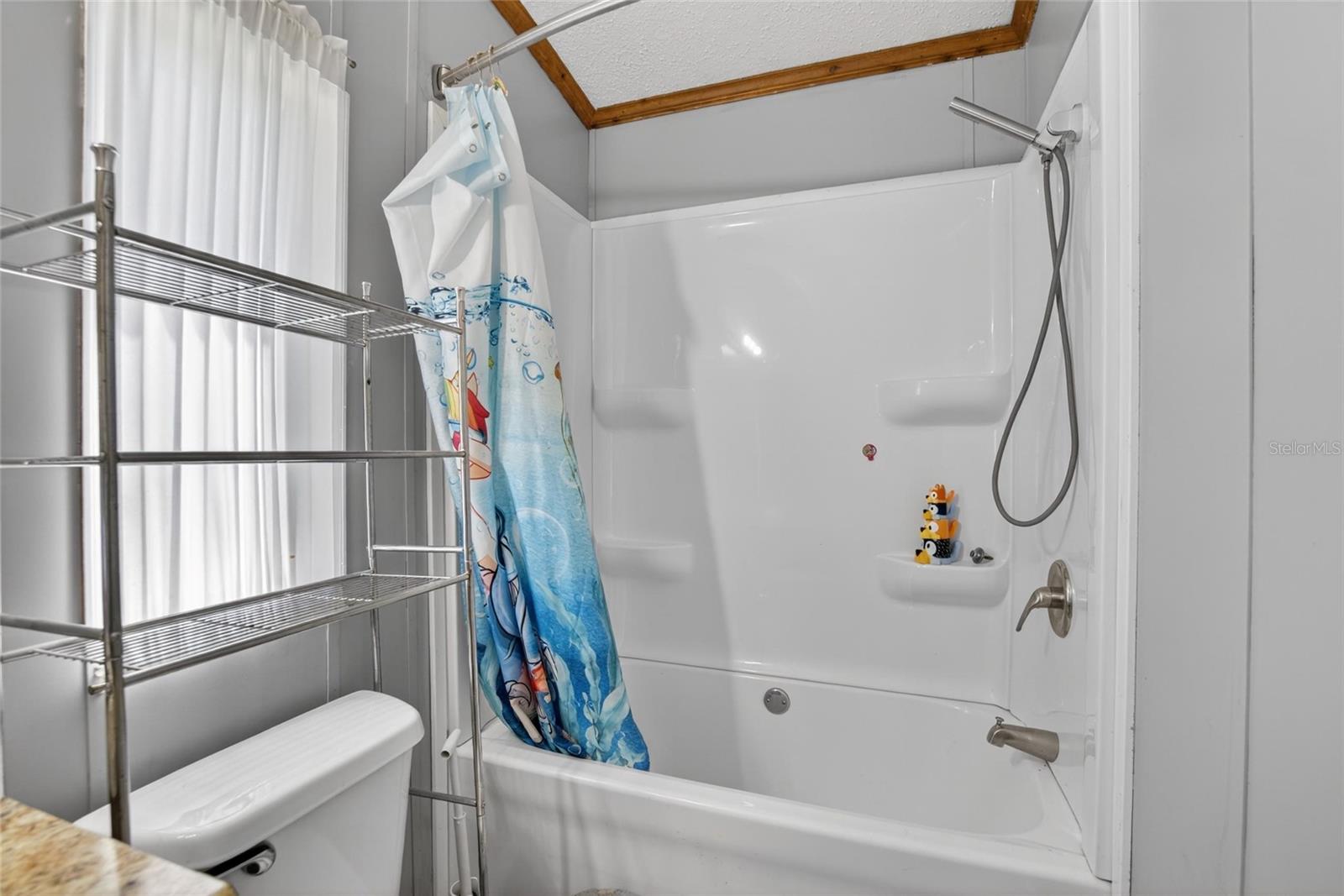 Image 19 of 49 For 3991 Shady Court