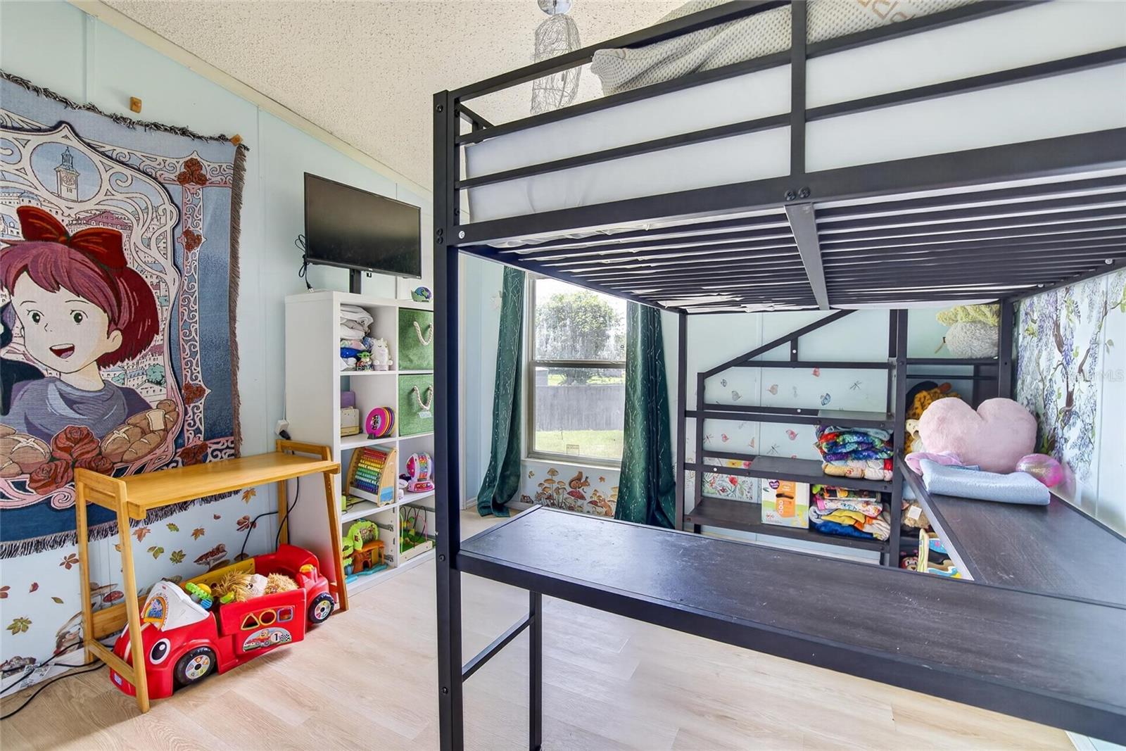 Image 21 of 49 For 3991 Shady Court