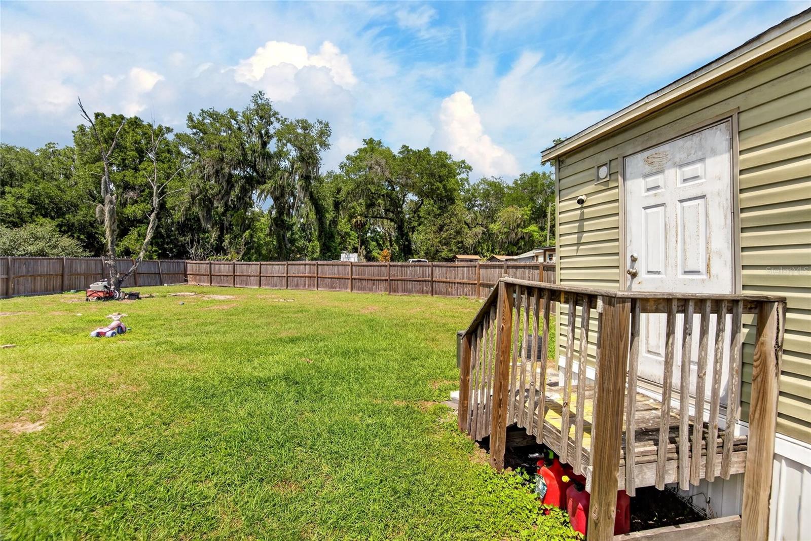 Image 32 of 49 For 3991 Shady Court