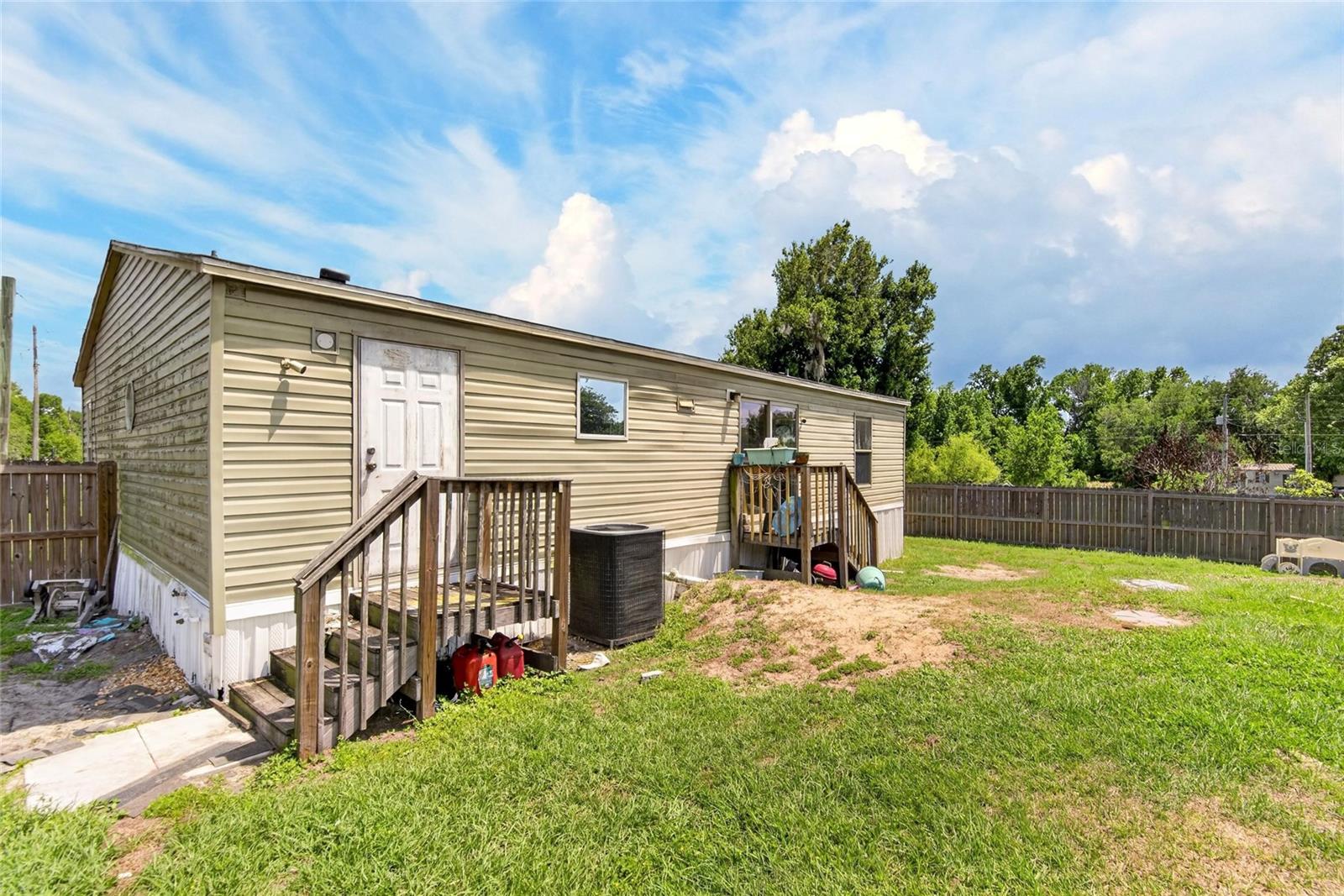 Image 33 of 49 For 3991 Shady Court