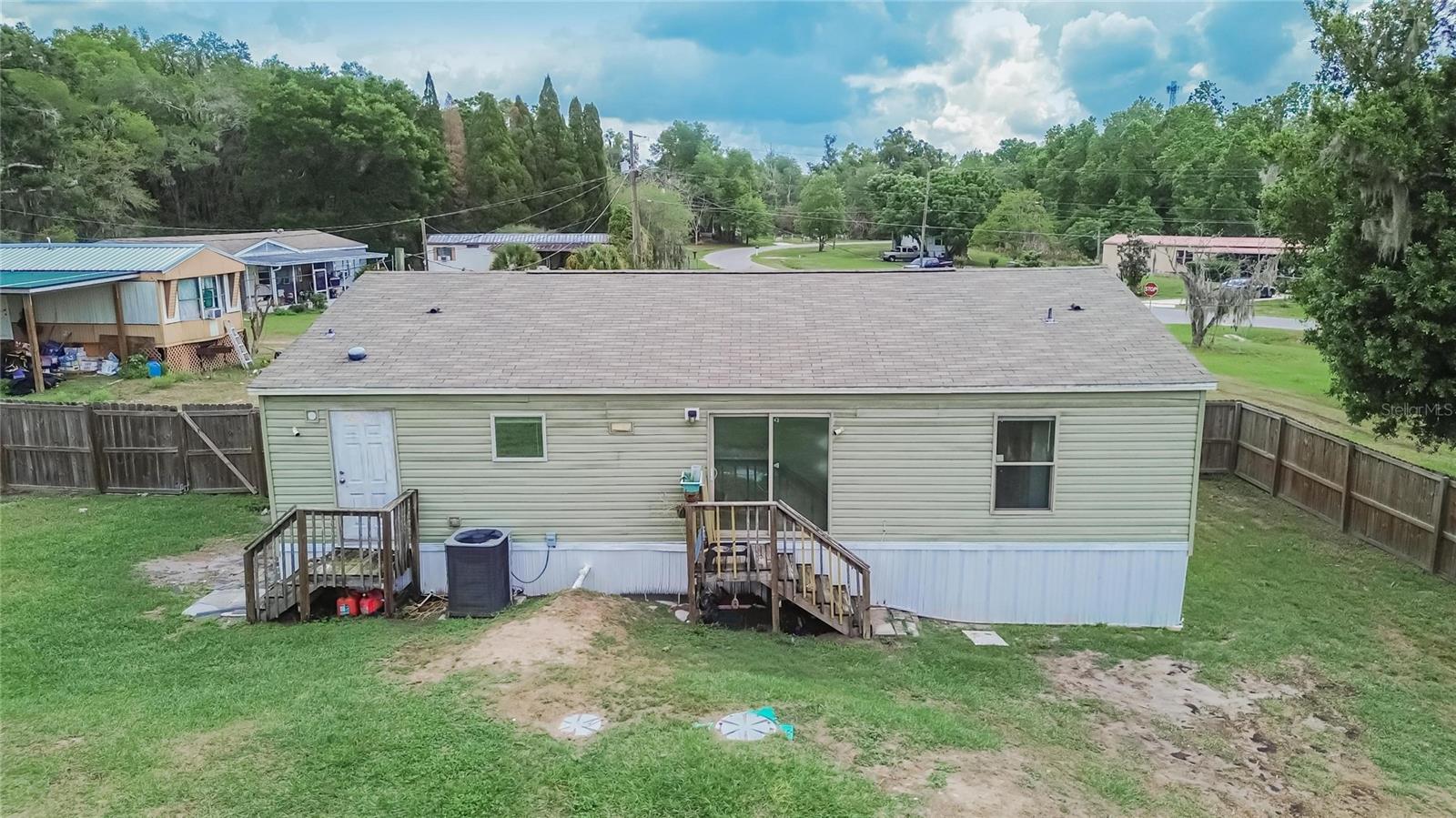 Image 40 of 49 For 3991 Shady Court