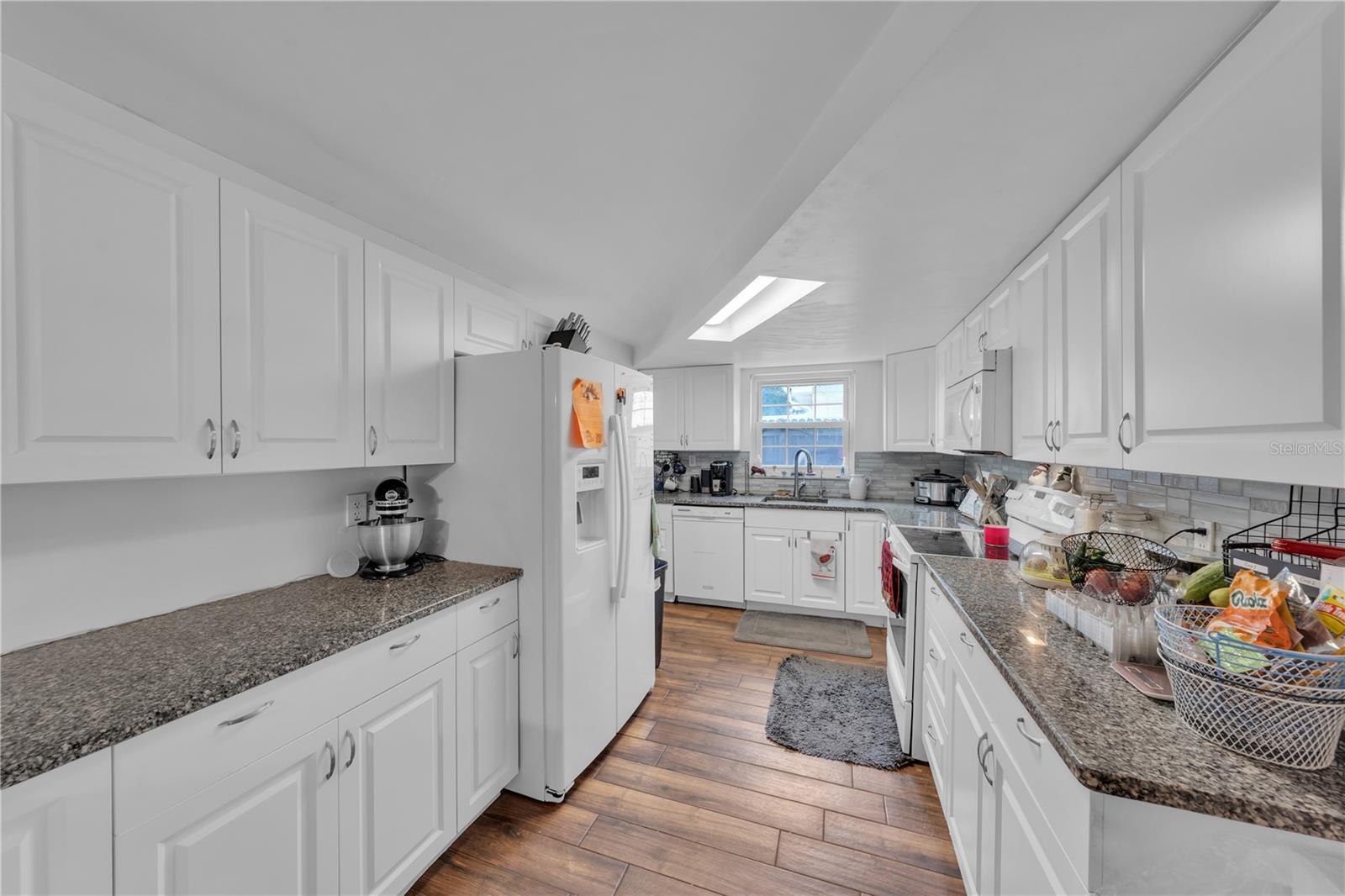 Image 10 of 31 For 1414 Whitehall Lane