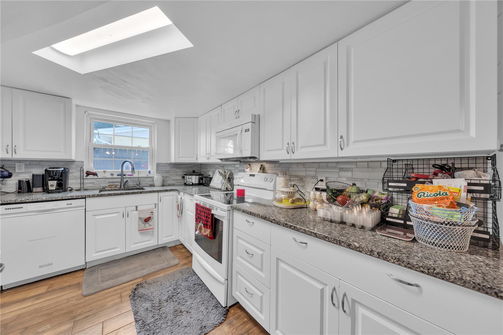 Image 11 of 31 For 1414 Whitehall Lane