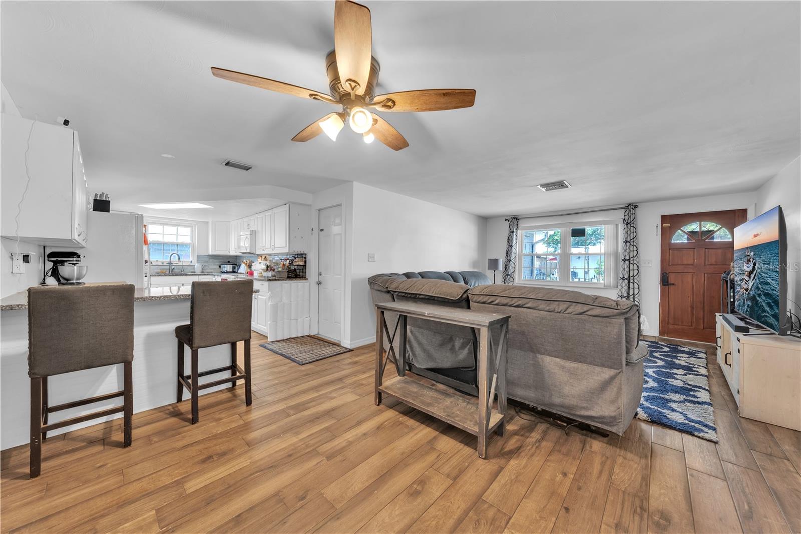 Image 7 of 31 For 1414 Whitehall Lane