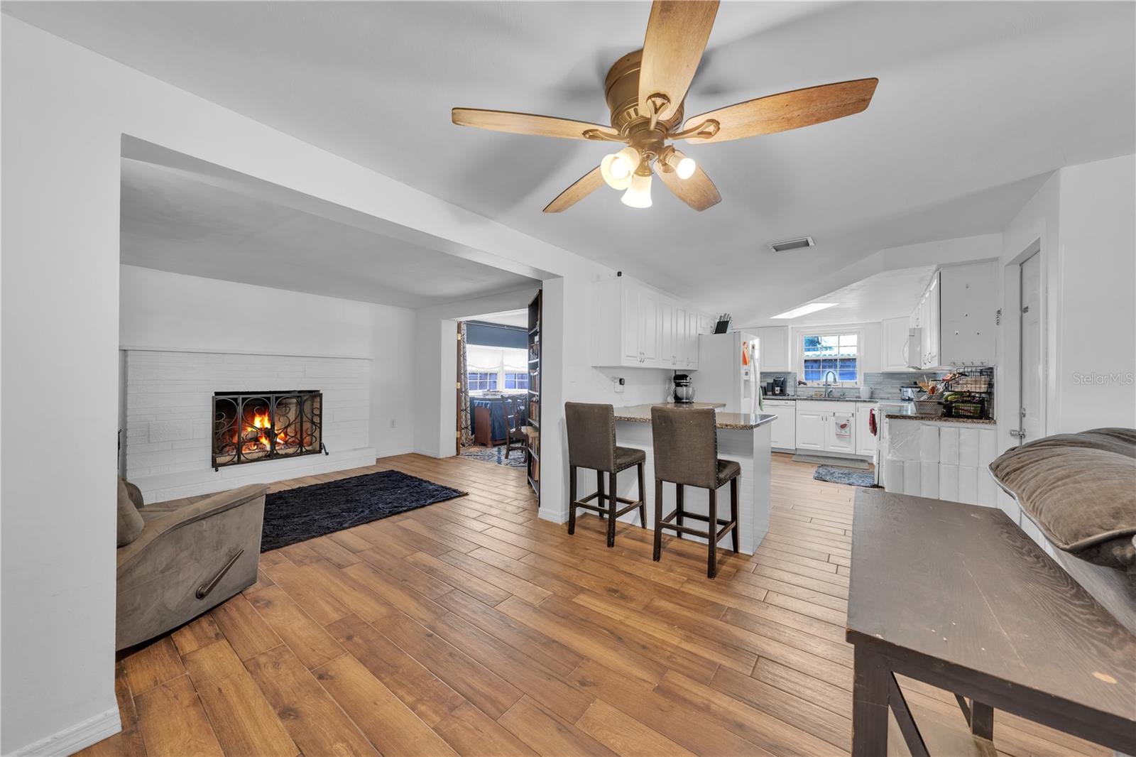 Image 8 of 31 For 1414 Whitehall Lane